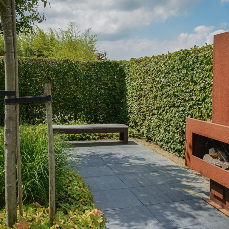 Garten-Michel-Gartenservice-Terrasse-Hecke